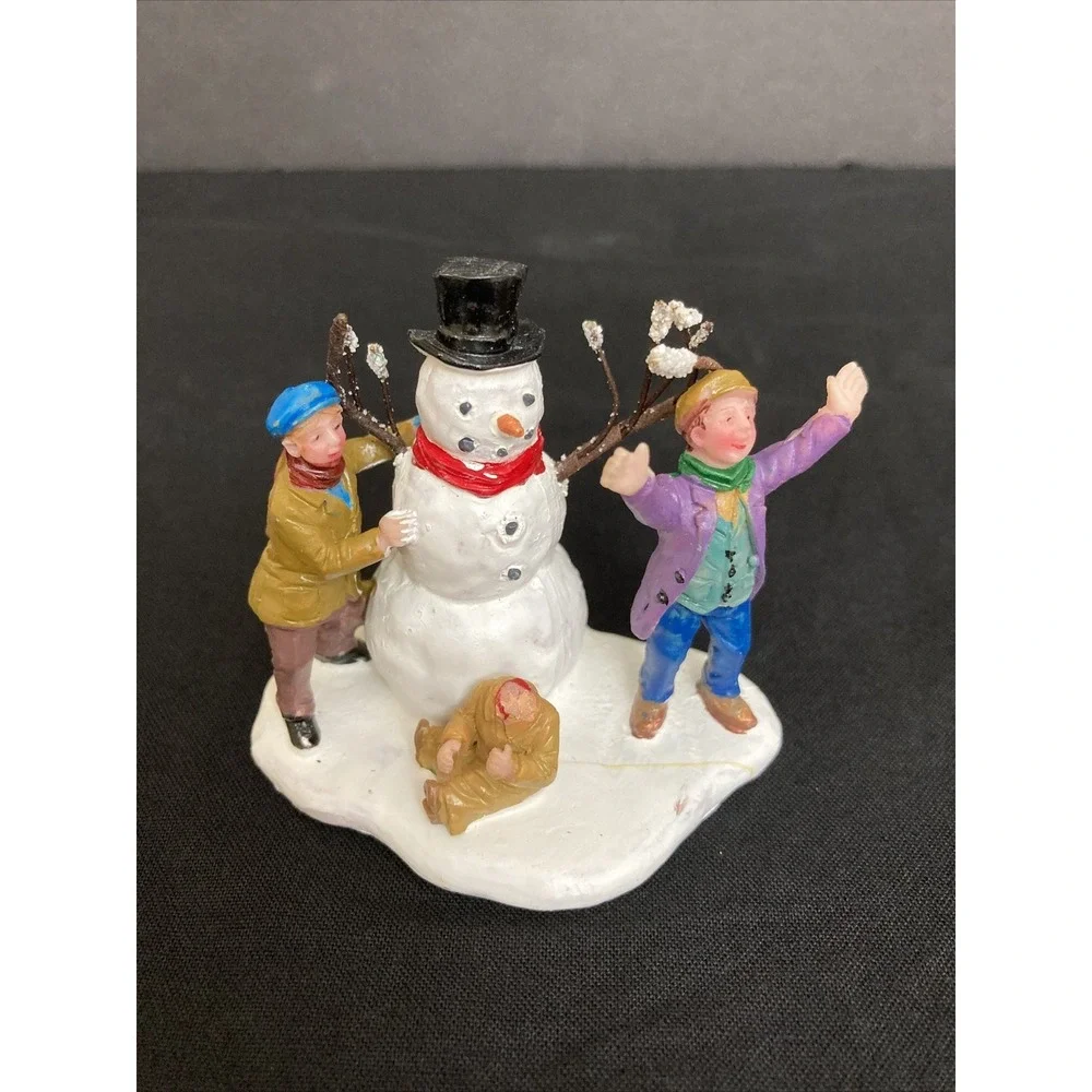 Vtg Lemax Mini Figurines‎ Lot of 8 Santa Phone Booth Skaters Snowman Resin 90s